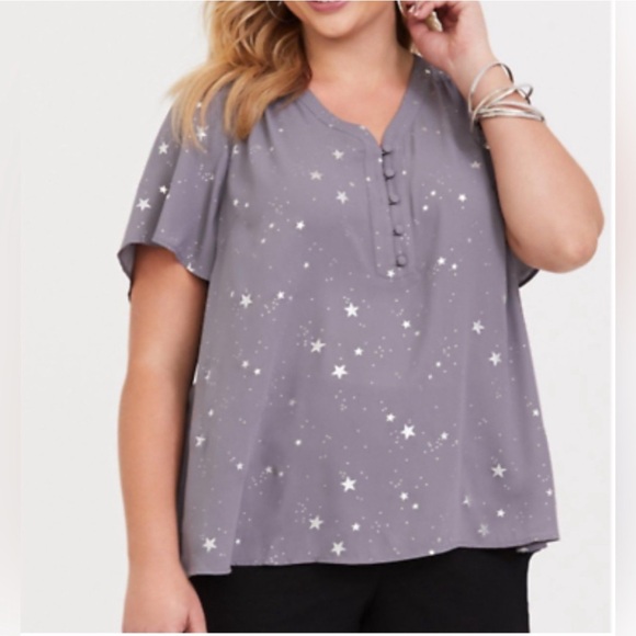 torrid Tops - NWT Torrid Grey Silver Star Top 1X